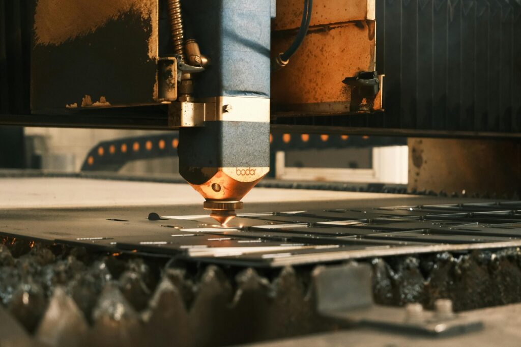 difference between CNC cutting and laser cutting?